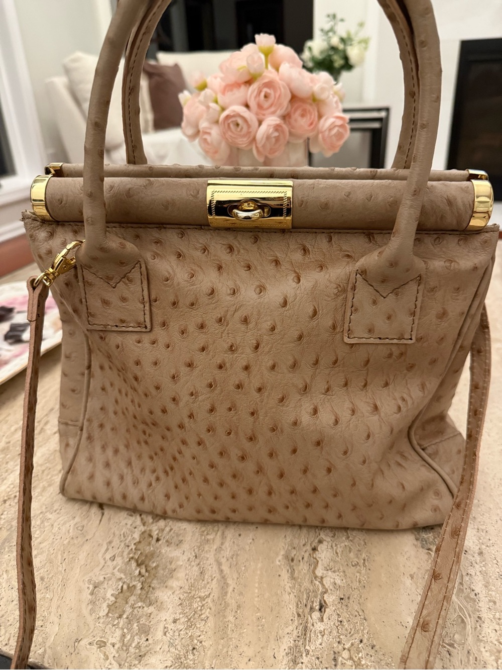 Elegant Nude Ostrich-Texture Top-Handle Women's Bag